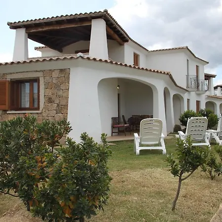 Tatil Evi Modern & Chic Budoni