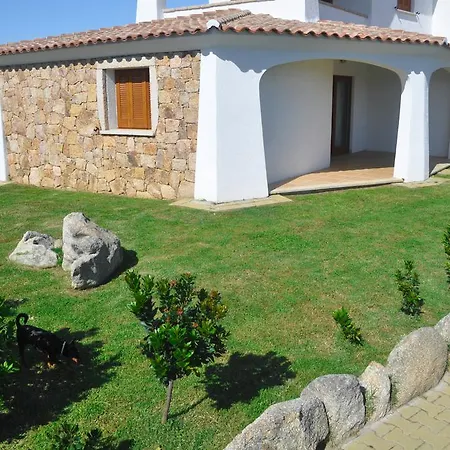 Tatil Evi Modern & Chic Budoni