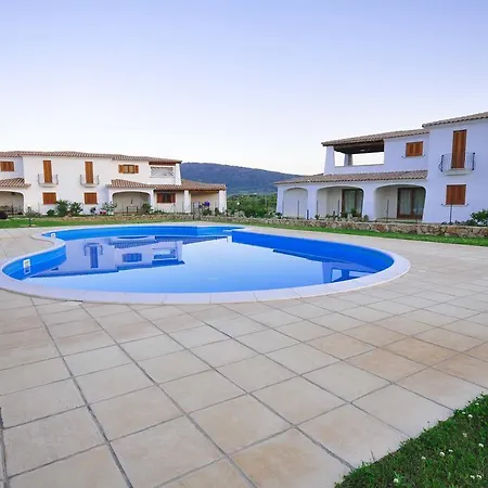 Tatil Evi Modern & Chic Budoni